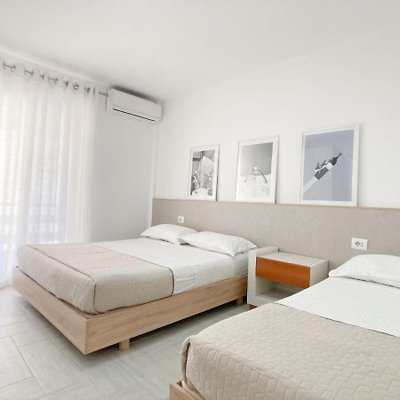 Promo Price September - Home By The Sea 1 Min From The Beach Golem  Luaran gambar