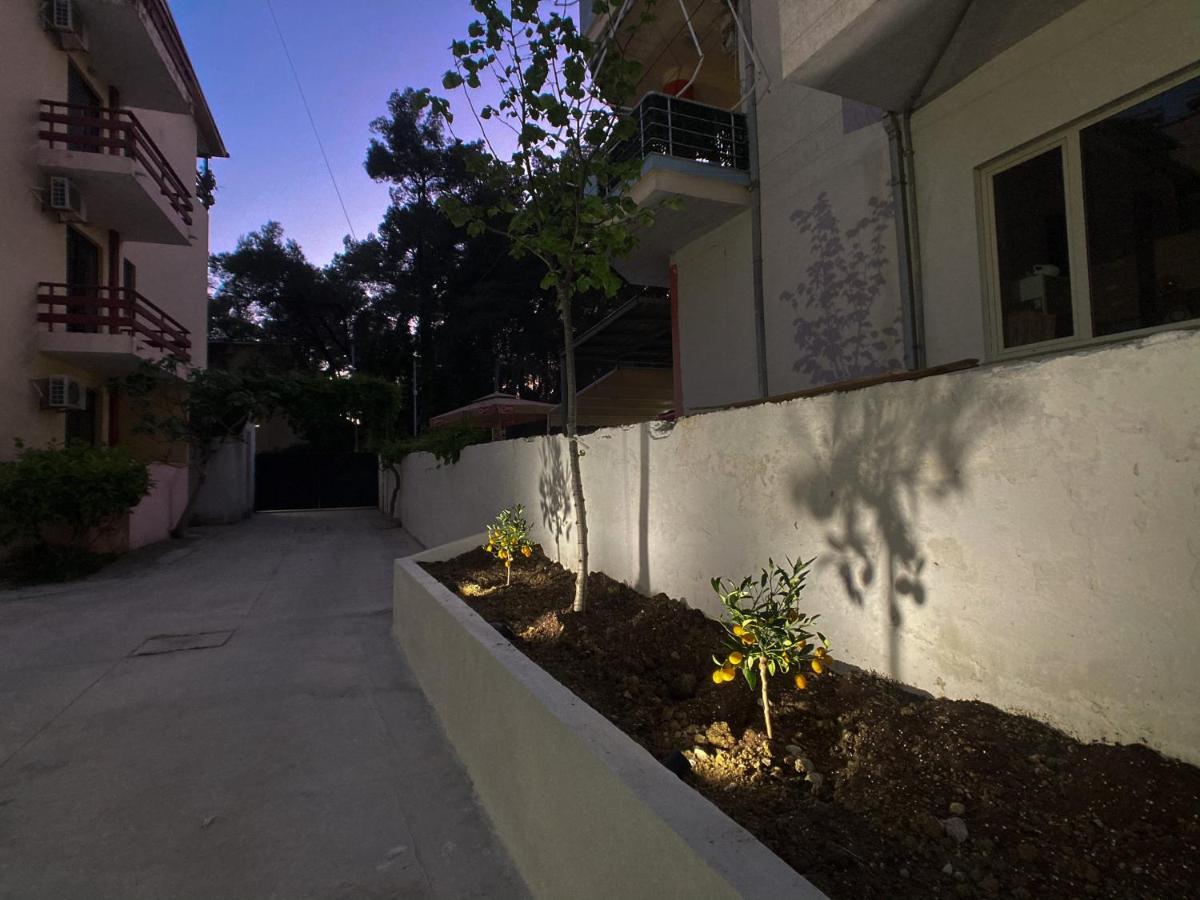 Promo Price September - Home By The Sea 1 Min From The Beach Golem  Luaran gambar