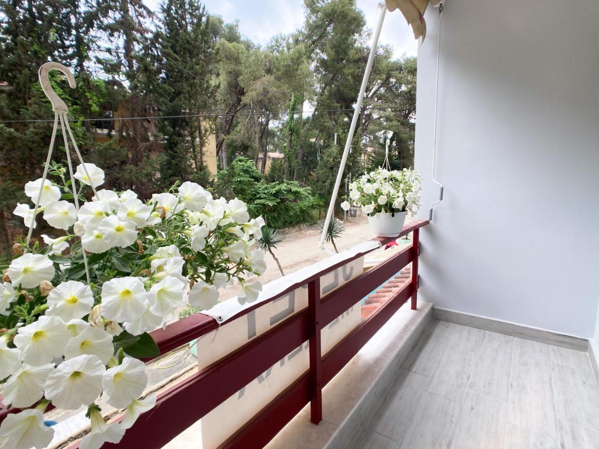 Promo Price September - Home By The Sea 1 Min From The Beach Golem  Luaran gambar