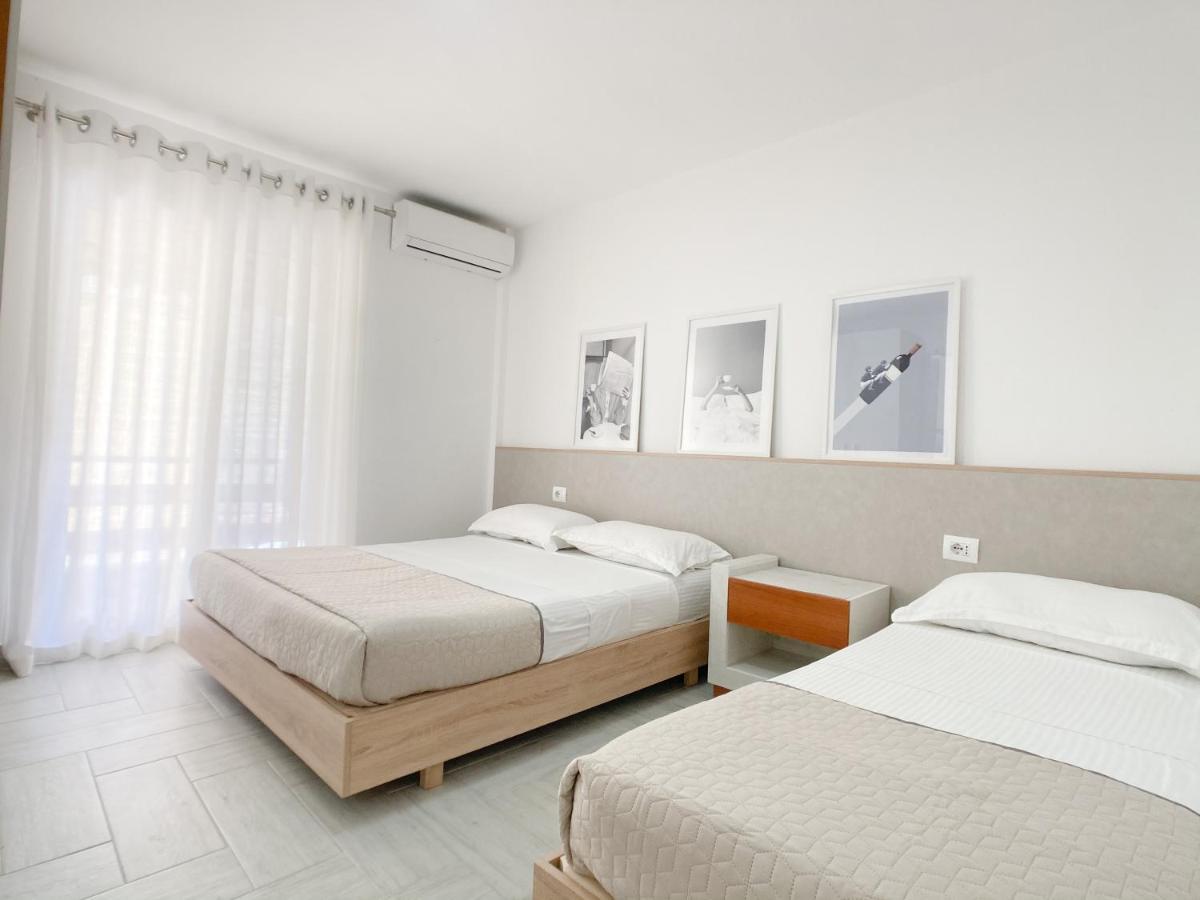 Promo Price September - Home By The Sea 1 Min From The Beach Golem  Luaran gambar