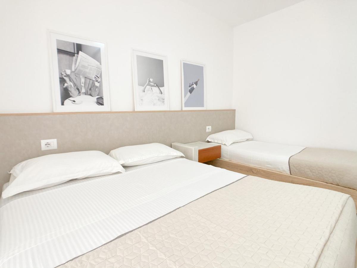 Promo Price September - Home By The Sea 1 Min From The Beach Golem  Luaran gambar